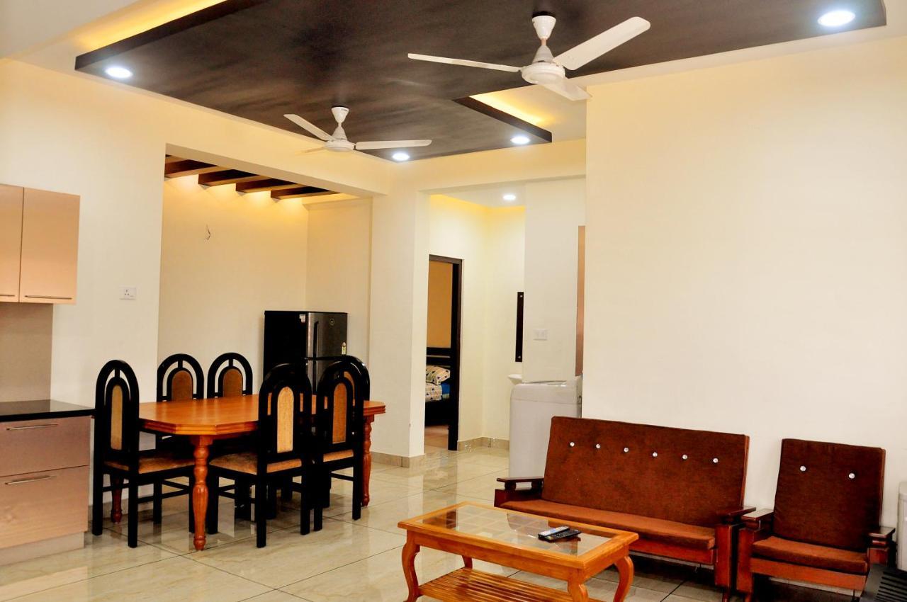 Baith Ul Kareem Apartment Kochi Luaran gambar